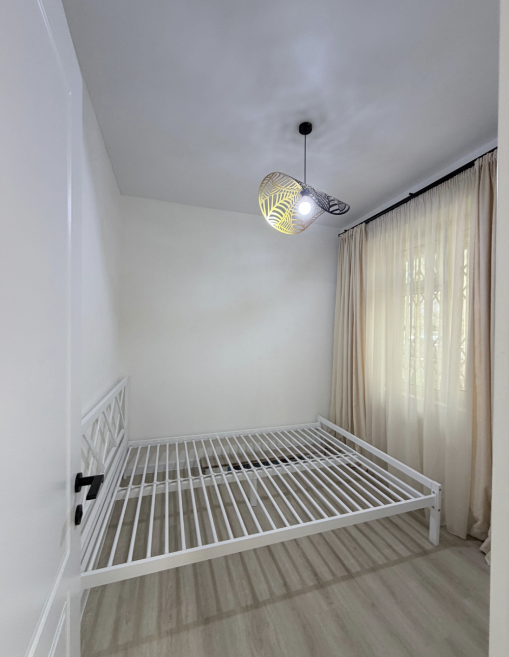 იყიდება 2 ოთახიანი ბინა დიღმის მასივში